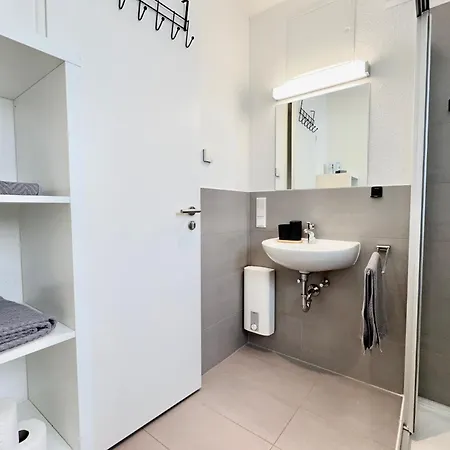 Gemuetliches Mosel I 1 Schlafzimmer I Balkon I Kostenloser Parkplatz I Mosel Nah * Koblenc