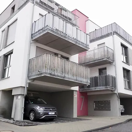 Gemuetliches Mosel I 1 Schlafzimmer I Balkon I Kostenloser Parkplatz I Mosel Nah * Koblenz (Rhineland-Palatinate)