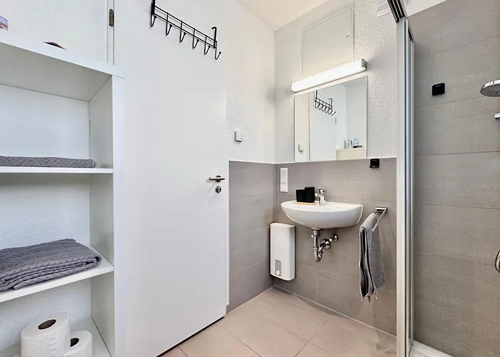 Gemuetliches Mosel I 1 Schlafzimmer I Balkon I Kostenloser Parkplatz I Mosel Nah